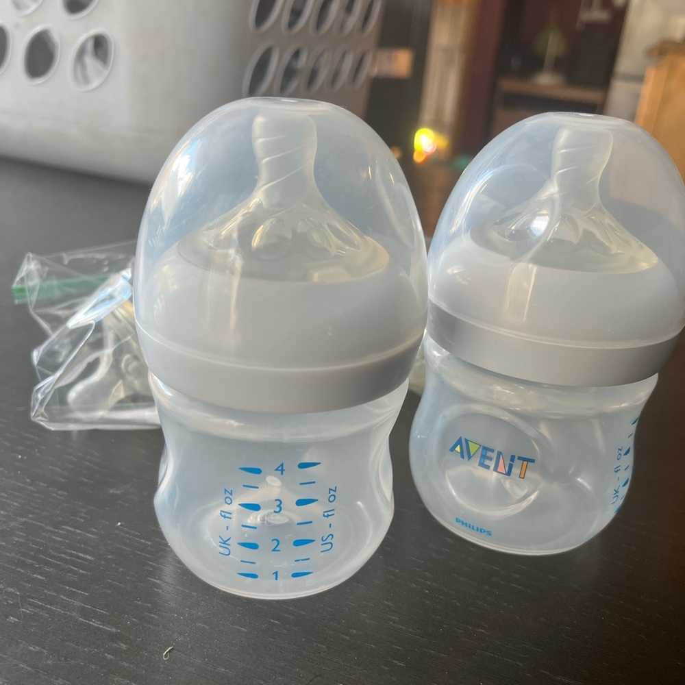 Avent 4oz Bottles